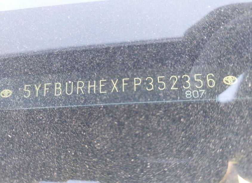 Photo 17 of 2015 Toyota Corolla LE (VIN 5YFBURHEXFP352356)