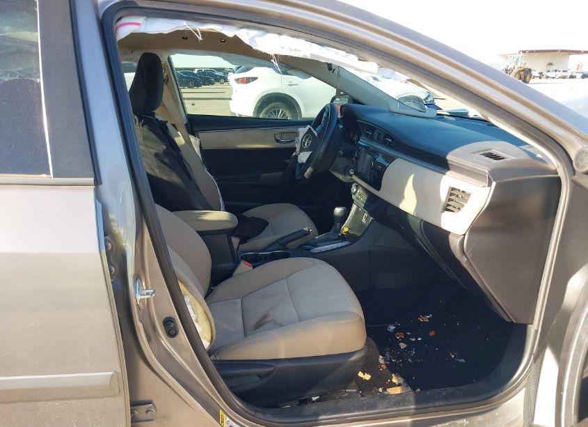 Photo 5 of 2015 Toyota Corolla LE (VIN 5YFBURHEXFP352356)