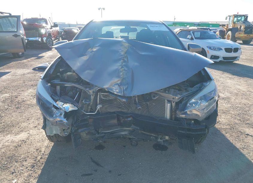 Photo 6 of 2015 Toyota Corolla LE (VIN 5YFBURHEXFP352356)