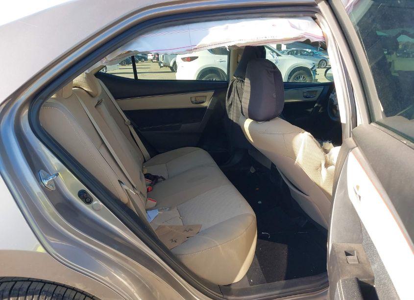 Photo 8 of 2015 Toyota Corolla LE (VIN 5YFBURHEXFP352356)