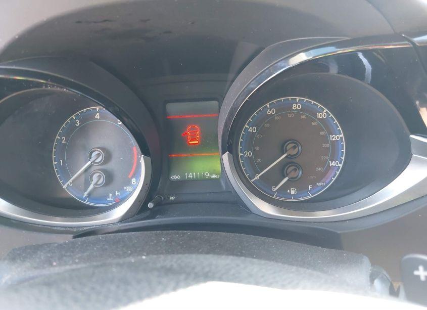 Photo 7 of 2015 Toyota Corolla S PLUS (VIN 5YFBURHEXFP355550)