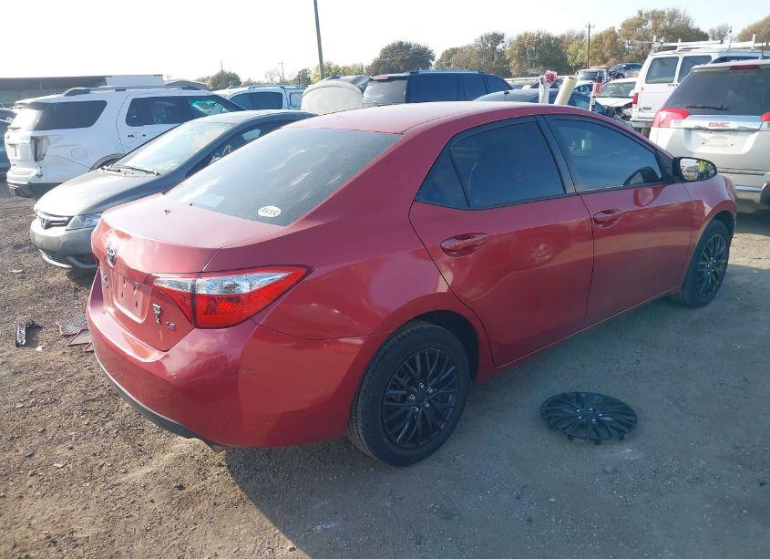 Photo 4 of 2015 Toyota Corolla LE (VIN 5YFBURHEXFP364328)