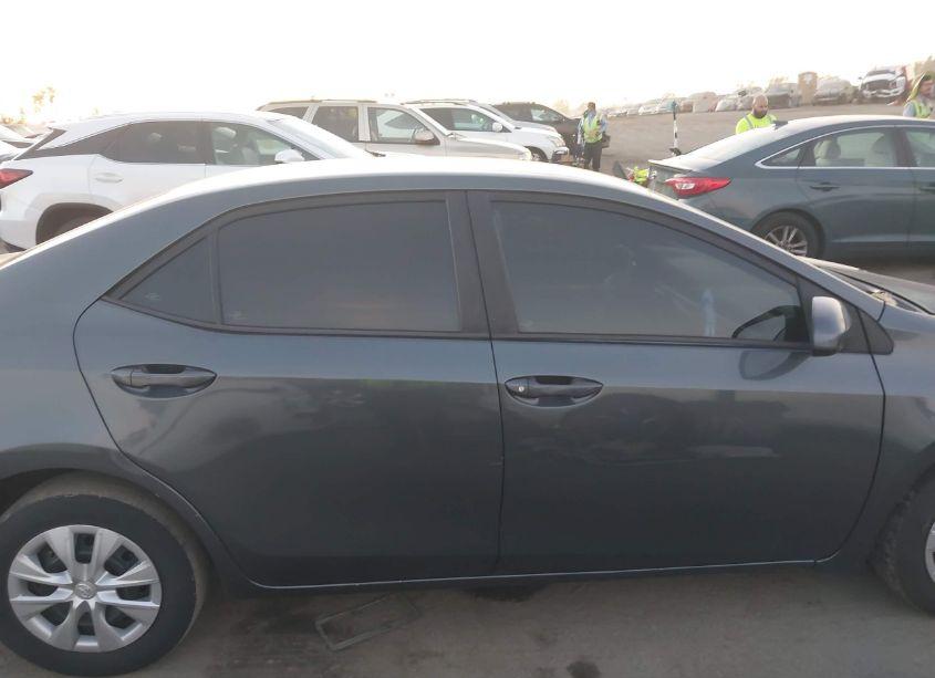 Photo 14 of 2015 Toyota Corolla L (VIN 5YFBURHEXFP365267)