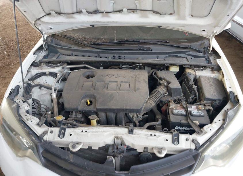 Photo 10 of 2016 Toyota Corolla LE (VIN 5YFBURHEXGP371295)