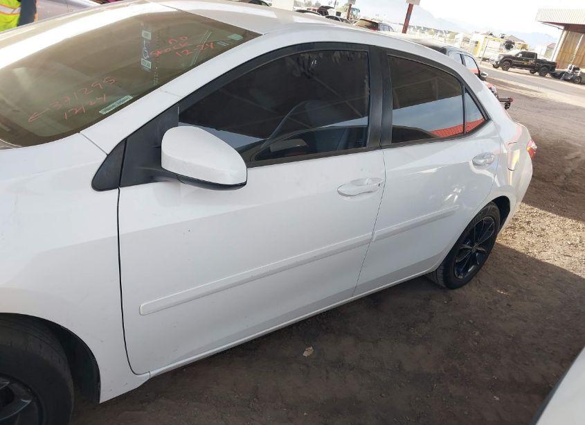 Photo 14 of 2016 Toyota Corolla LE (VIN 5YFBURHEXGP371295)