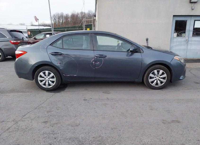 Photo 13 of 2016 Toyota Corolla LE (VIN 5YFBURHEXGP387531)