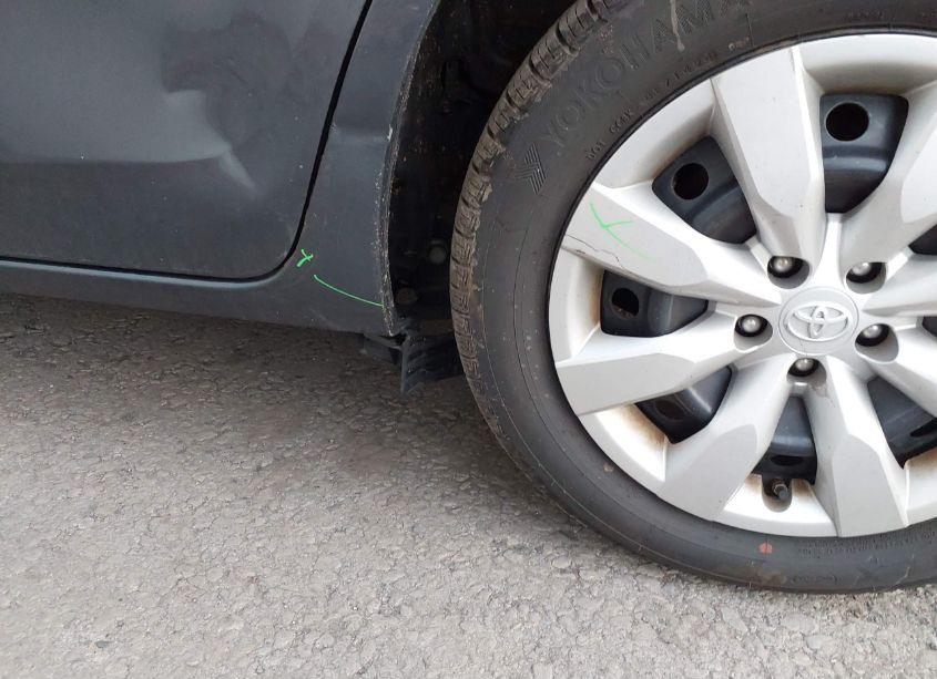 Photo 17 of 2016 Toyota Corolla LE (VIN 5YFBURHEXGP387531)