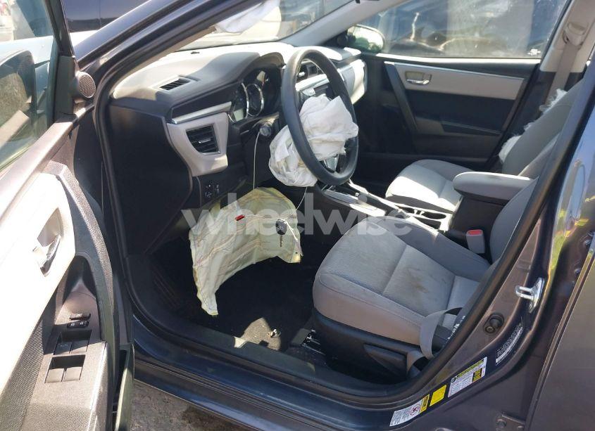 Photo 5 of 2016 Toyota Corolla LE (VIN 5YFBURHEXGP391045)