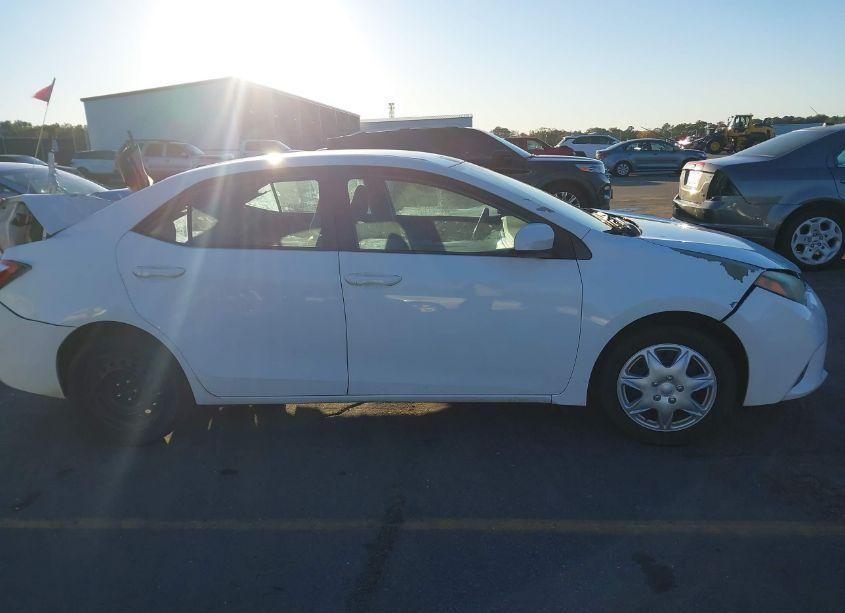 Photo 12 of 2016 Toyota Corolla LE (VIN 5YFBURHEXGP410788)