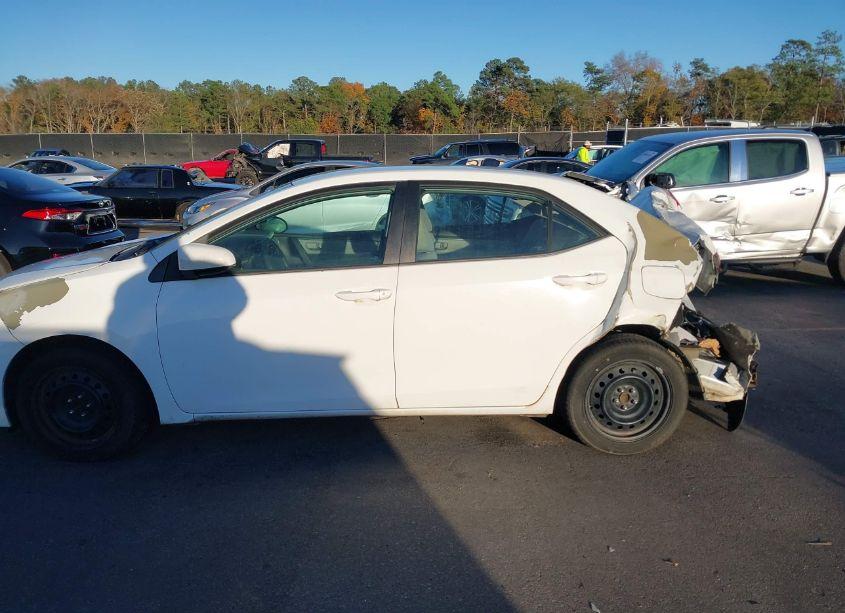 Photo 13 of 2016 Toyota Corolla LE (VIN 5YFBURHEXGP410788)