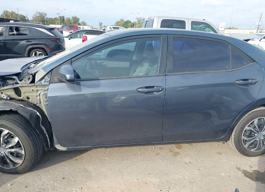 Photo 15 of 2016 Toyota Corolla LE (VIN 5YFBURHEXGP426263)