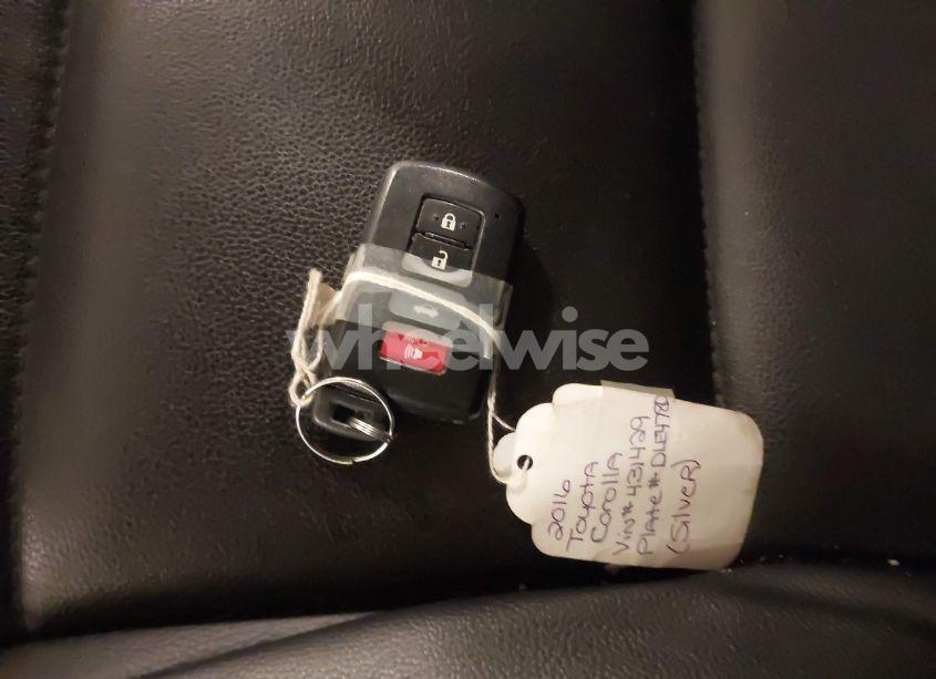 Photo 11 of 2016 Toyota Corolla LE PREMIUM (VIN 5YFBURHEXGP431429)