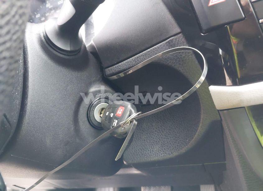 Photo 11 of 2016 Toyota Corolla LE (VIN 5YFBURHEXGP481893)