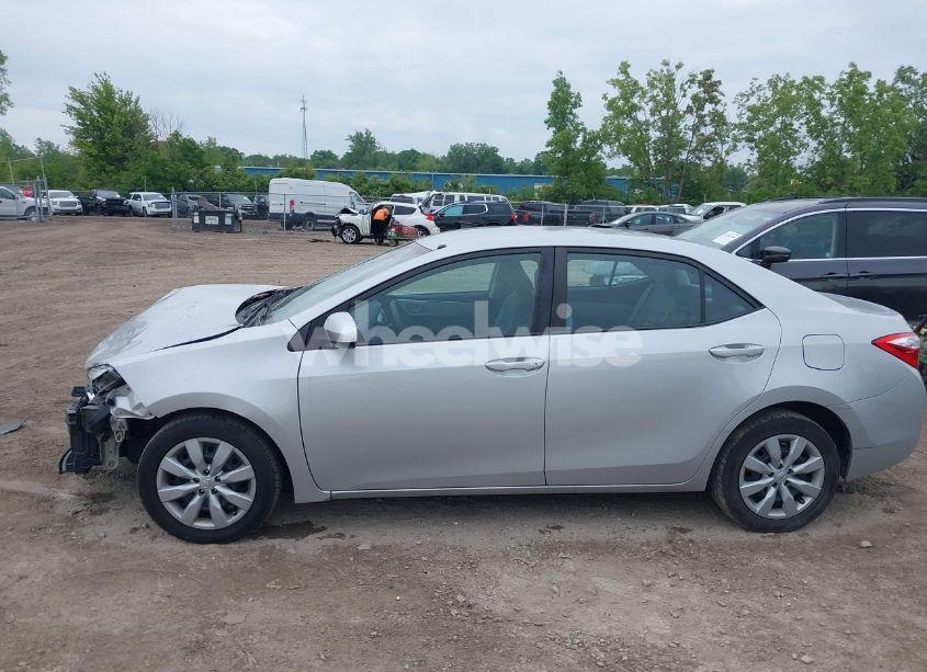 Photo 15 of 2016 Toyota Corolla LE (VIN 5YFBURHEXGP481893)