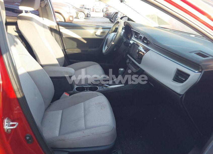 Photo 5 of 2016 Toyota Corolla LE (VIN 5YFBURHEXGP525455)