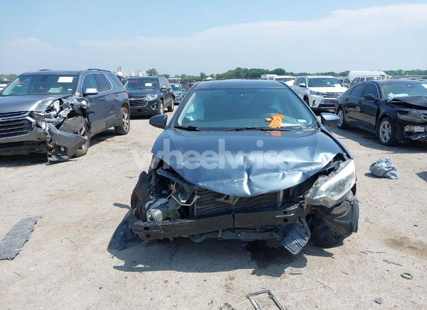 Photo 12 of 2016 Toyota Corolla LE (VIN 5YFBURHEXGP528761)