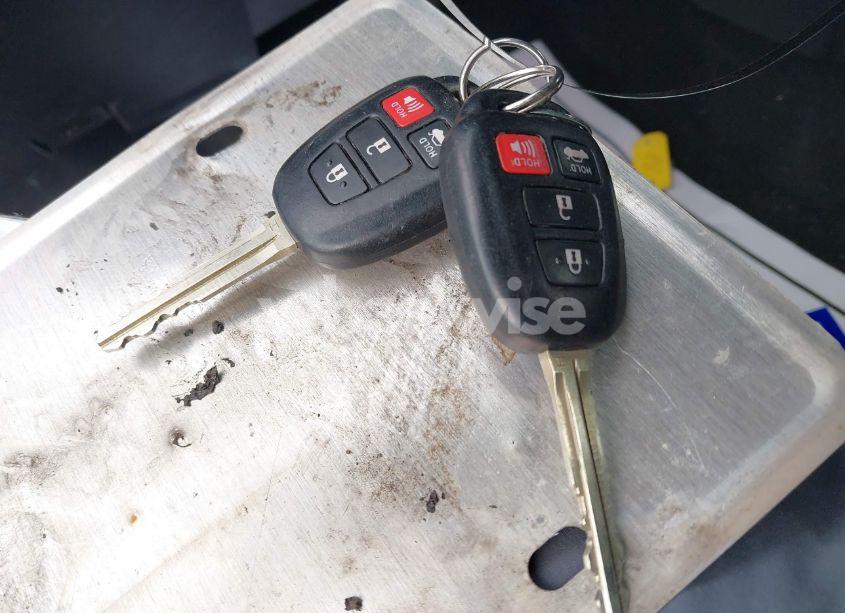 Photo 11 of 2016 Toyota Corolla S PLUS (VIN 5YFBURHEXGP528789)