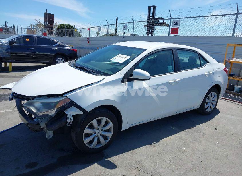 Photo 2 of 2016 Toyota Corolla LE (VIN 5YFBURHEXGP565549)