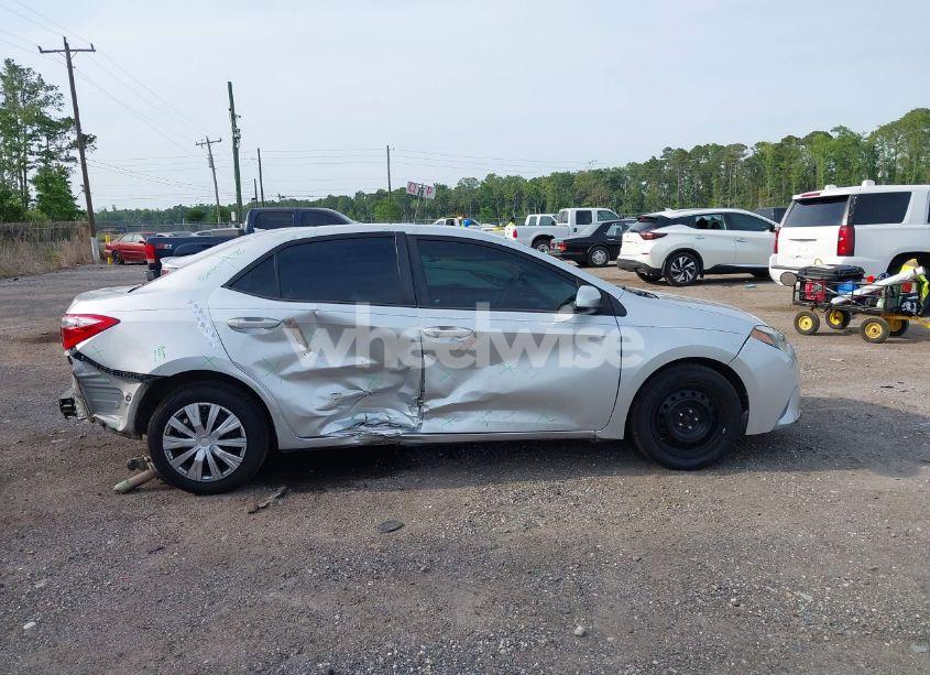 Photo 14 of 2016 Toyota Corolla LE (VIN 5YFBURHEXGP568094)