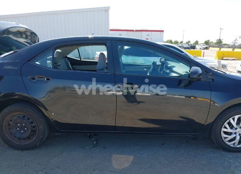 Photo 14 of 2017 Toyota Corolla LE (VIN 5YFBURHEXHP569926)