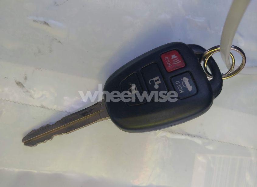 Photo 11 of 2017 Toyota Corolla LE (VIN 5YFBURHEXHP571448)