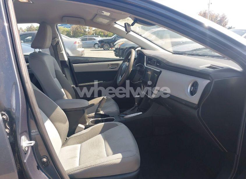 Photo 5 of 2017 Toyota Corolla LE (VIN 5YFBURHEXHP571448)