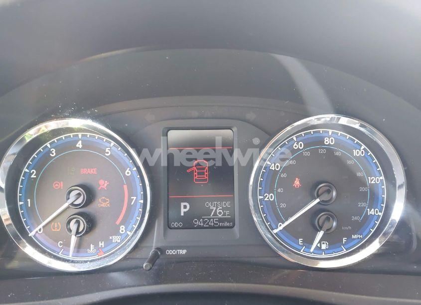 Photo 7 of 2017 Toyota Corolla LE (VIN 5YFBURHEXHP571448)