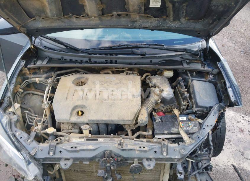 Photo 10 of 2017 Toyota Corolla LE (VIN 5YFBURHEXHP574107)