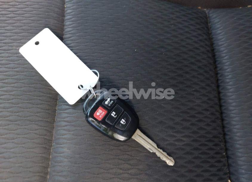 Photo 11 of 2017 Toyota Corolla LE (VIN 5YFBURHEXHP574107)