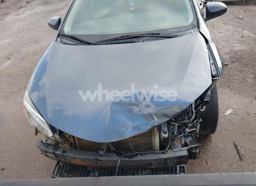 Photo 13 of 2017 Toyota Corolla LE (VIN 5YFBURHEXHP574107)