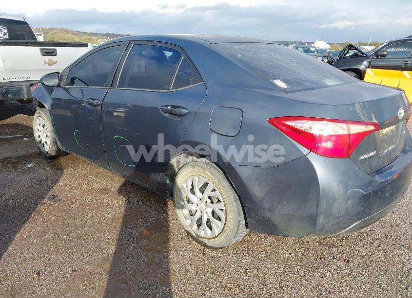 Photo 3 of 2017 Toyota Corolla LE (VIN 5YFBURHEXHP574107)