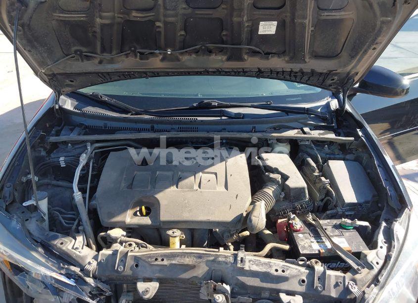 Photo 10 of 2017 Toyota Corolla LE (VIN 5YFBURHEXHP610734)