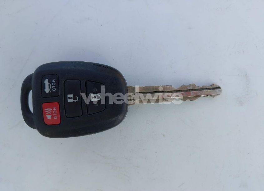 Photo 11 of 2017 Toyota Corolla LE (VIN 5YFBURHEXHP610734)