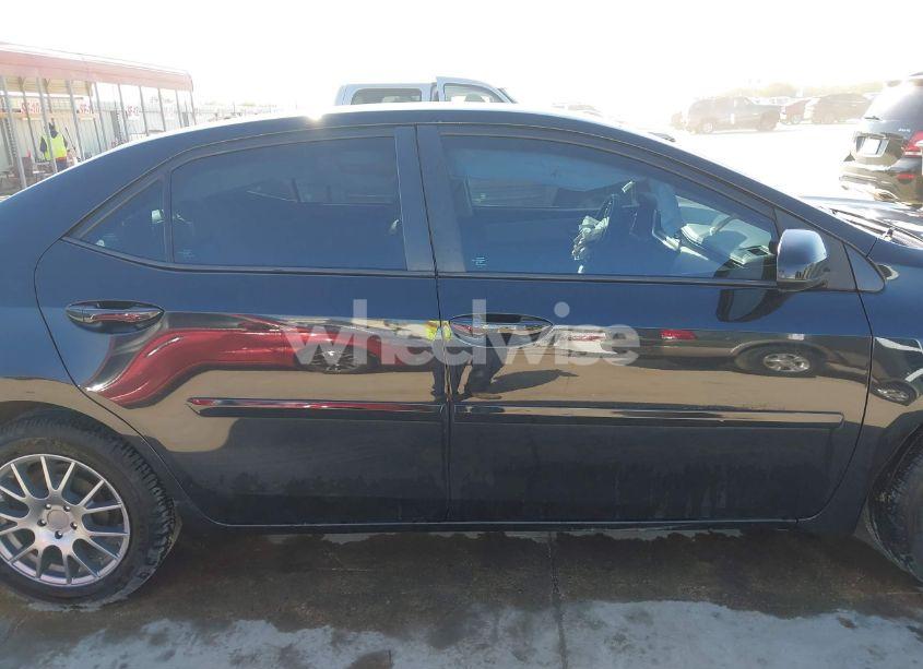 Photo 13 of 2017 Toyota Corolla LE (VIN 5YFBURHEXHP610734)