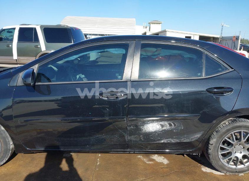 Photo 14 of 2017 Toyota Corolla LE (VIN 5YFBURHEXHP610734)