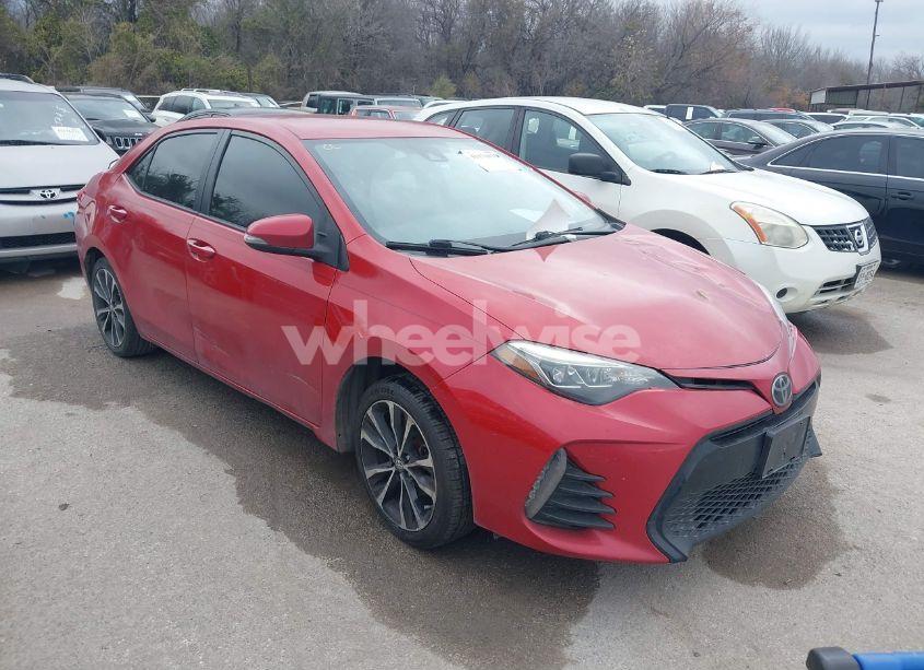 2017 Toyota Corolla SE (VIN 5YFBURHEXHP618056) main photo