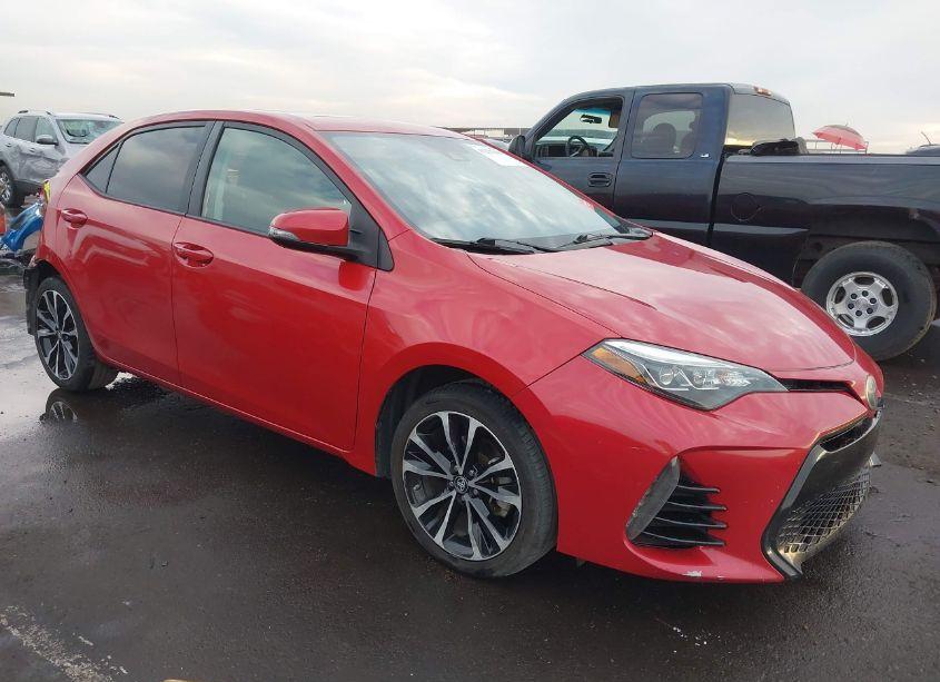 2017 Toyota Corolla XSE (VIN 5YFBURHEXHP642051) main photo