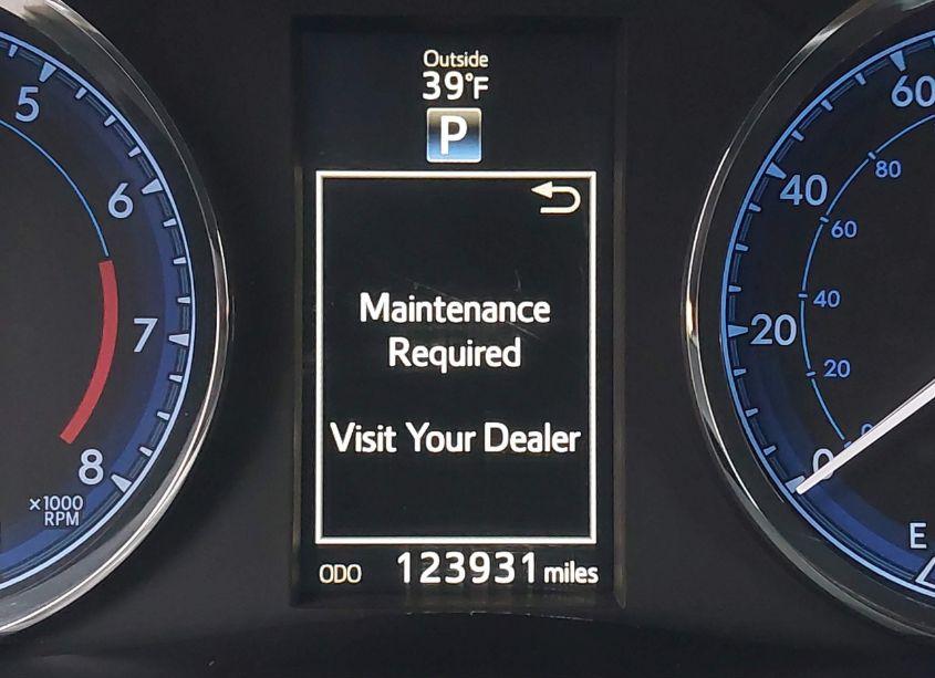 Photo 16 of 2017 Toyota Corolla XSE (VIN 5YFBURHEXHP642051)