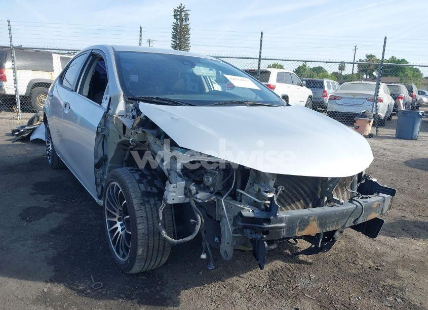 2017 Toyota Corolla LE (VIN 5YFBURHEXHP645015) main photo