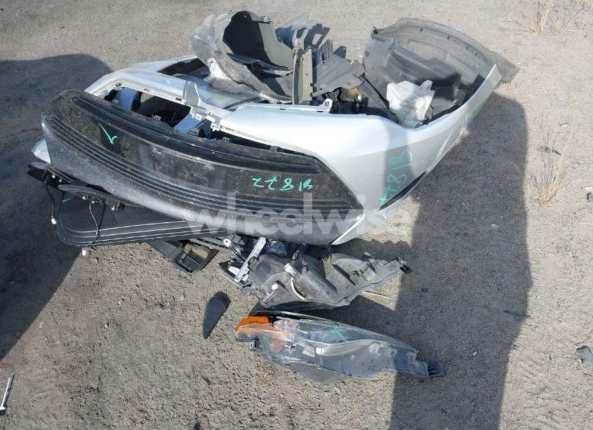 Photo 12 of 2017 Toyota Corolla LE (VIN 5YFBURHEXHP645015)