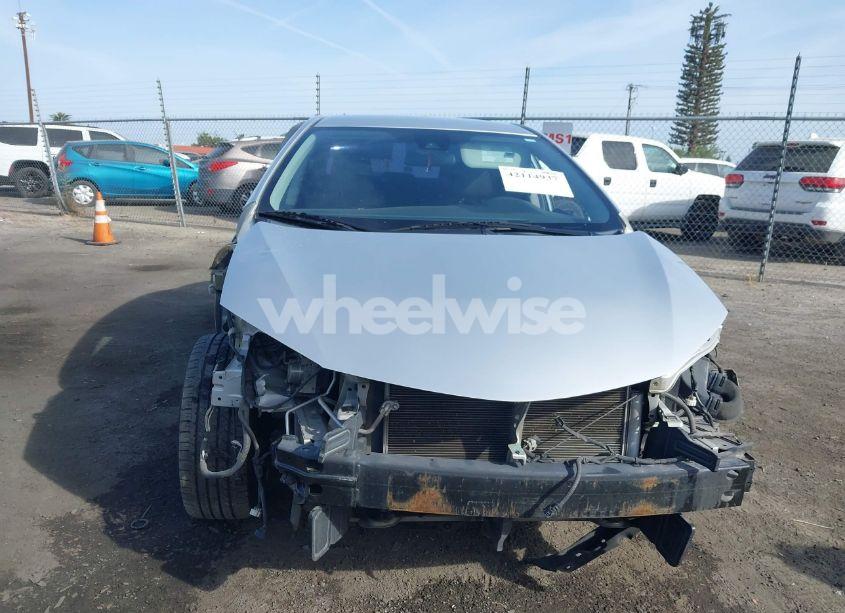 Photo 13 of 2017 Toyota Corolla LE (VIN 5YFBURHEXHP645015)