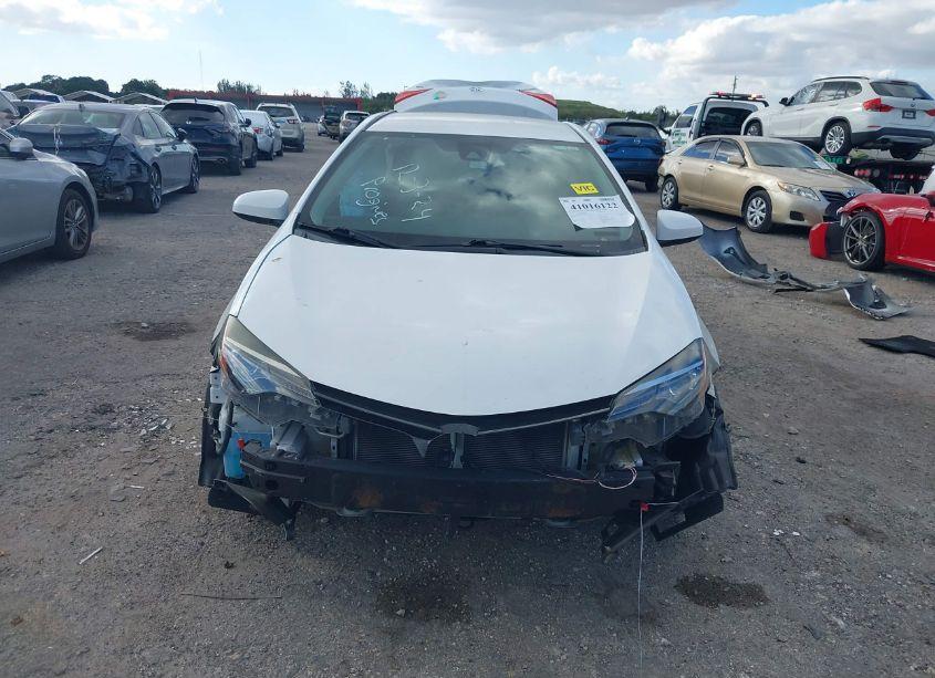 Photo 13 of 2017 Toyota Corolla LE (VIN 5YFBURHEXHP654247)