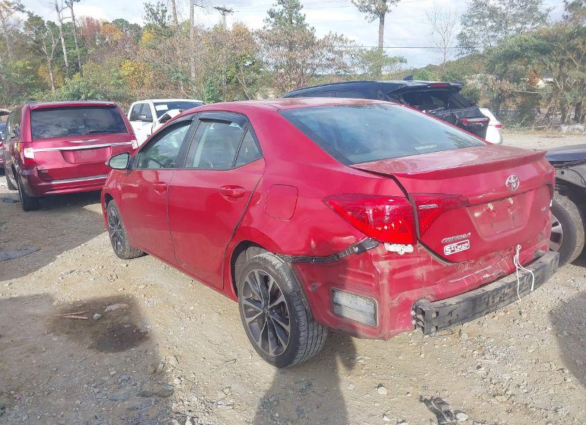 Photo 3 of 2017 Toyota Corolla SE (VIN 5YFBURHEXHP660002)