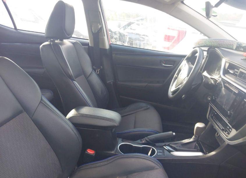 Photo 5 of 2017 Toyota Corolla SE (VIN 5YFBURHEXHP660002)