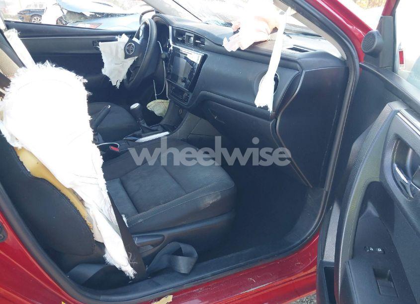 Photo 5 of 2017 Toyota Corolla LE (VIN 5YFBURHEXHP667662)