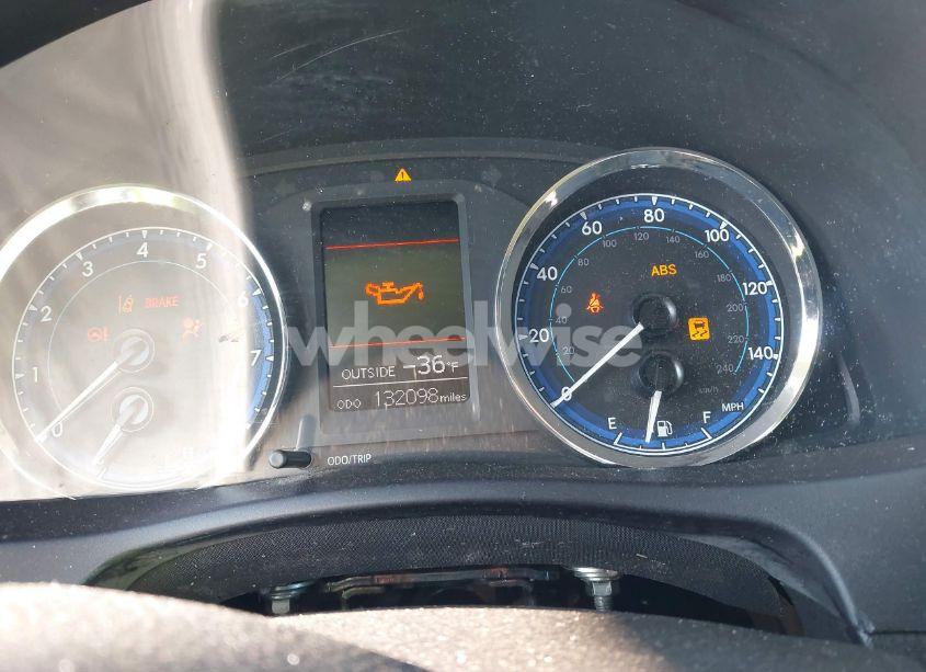 Photo 7 of 2017 Toyota Corolla LE (VIN 5YFBURHEXHP667662)