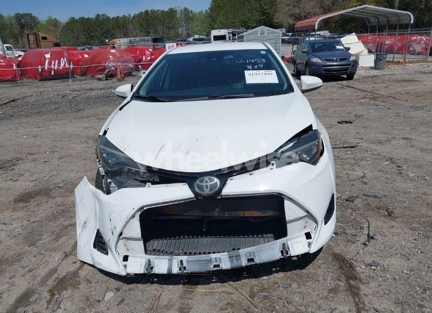 Photo 13 of 2017 Toyota Corolla LE (VIN 5YFBURHEXHP671453)