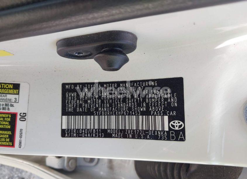 Photo 9 of 2017 Toyota Corolla LE (VIN 5YFBURHEXHP671453)