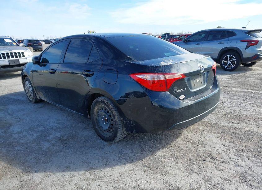 Photo 3 of 2017 Toyota Corolla LE (VIN 5YFBURHEXHP692075)