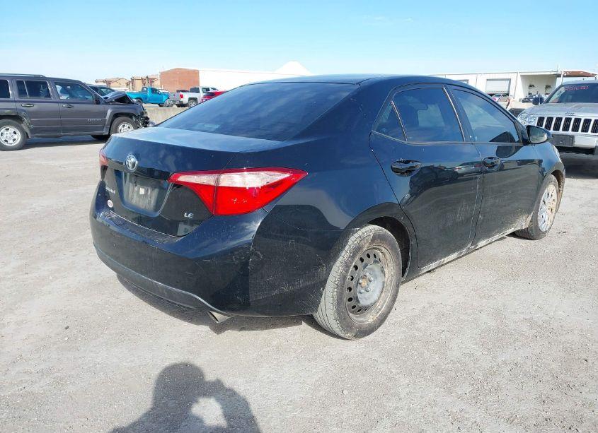 Photo 4 of 2017 Toyota Corolla LE (VIN 5YFBURHEXHP692075)
